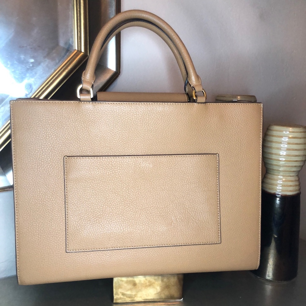 Tory Burch Britten tan pebbled leather satchel. - Picture 4 of 13